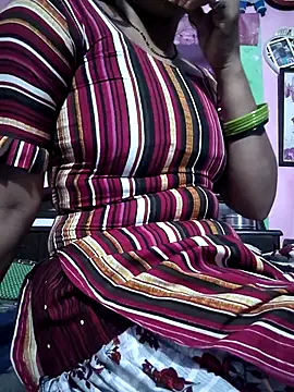 Snapshot of Nilam_cute chatting on 03-25-26, 02:23 Nilam cute online show from 03-25-26, 02:23