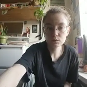 Snapshot of Shy_Bamby chatting on 04-16-26, 10:49 Shy Bamby online show from 04-16-26, 10:49