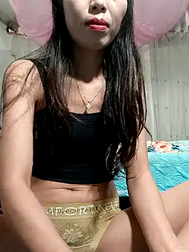 Snapshot of MilkShow chatting on 02-27-26, 10:43 MilkShow online show from 02-27-26, 10:43