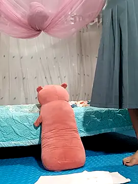 Snapshot of MilkShow chatting on 03-02-26, 05:08 MilkShow online show from 03-02-26, 05:08