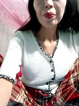 Snapshot of MilkShow chatting on 03-18-26, 01:09 MilkShow online show from 03-18-26, 01:09