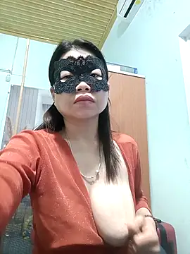 Snapshot of Hana2026 chatting on 03-23-26, 09:41 Hana2026 online show from 03-23-26, 09:41