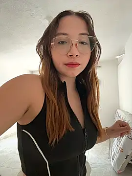 AliciaWhite nt online show from 08-05-26, 02:42