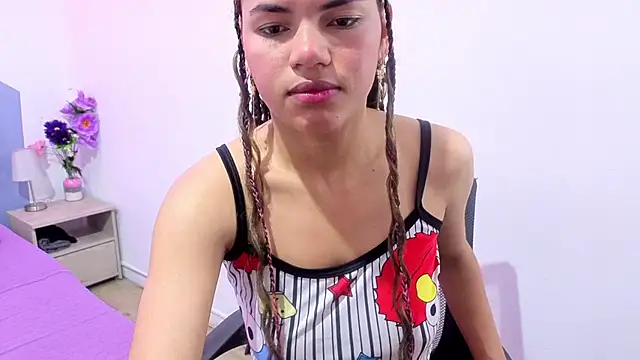 revecacruz  online show from 02-09-26, 04:00