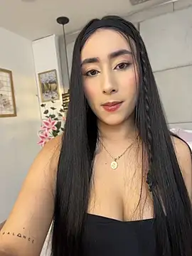 Snapshot of IvonneOwen chatting on 07-04-26, 11:22 IvonneOwen online show from 07-04-26, 11:22