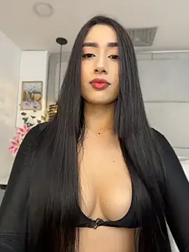 Snapshot of IvonneOwen chatting on 08-04-26, 02:59 IvonneOwen online show from 08-04-26, 02:59