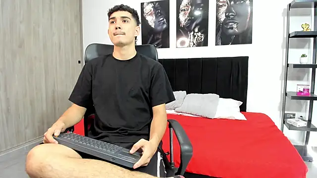 Alejo Grey online show from 02-07-26, 08:56