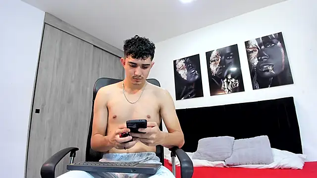 Alejo Grey online show from 02-08-26, 08:01