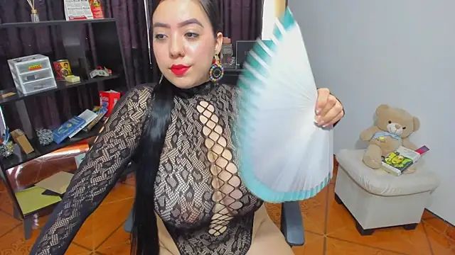 Snapshot of SophiiaRios_ chatting on 02-15-26, 01:41 SophiiaRios online show from 02-15-26, 01:41