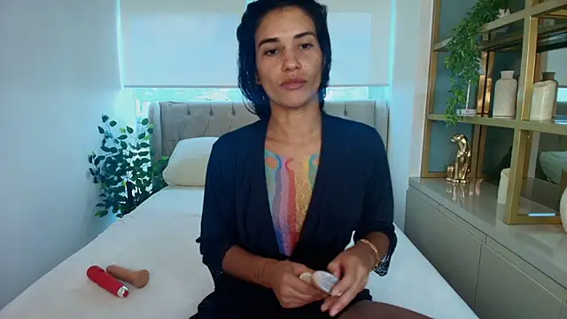 Maxine Spencer online show from 02-06-26, 07:39