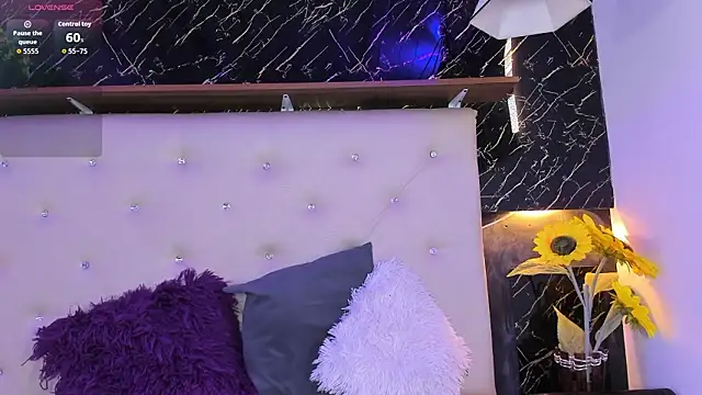 Renata blue online show from 03-18-26, 09:40