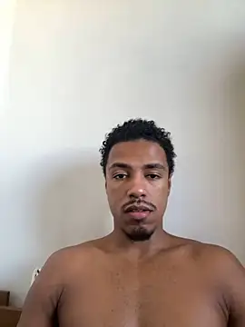 Snapshot of LorenzoBlack27 chatting on 05-30-26, 02:14 LorenzoBlack27 online show from 05-30-26, 02:14