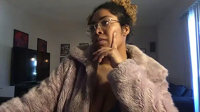Snapshot of TechnoGoddessxxx chatting on 01-09-26, 05:26 TechnoGoddessxxx online show from 01-09-26, 05:26