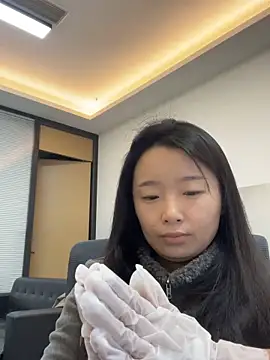 Qrooo online show from 02-04-26, 07:47