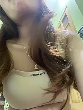 Angela loveee online show from 05-13-26, 09:17