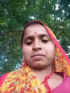 Snapshot of Hirdesh_sahu chatting on 01-12-26, 06:51 Hirdesh sahu online show from 01-12-26, 06:51