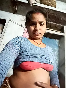 Snapshot of Hirdesh_sahu chatting on 05-08-26, 05:51 Hirdesh sahu online show from 05-08-26, 05:51