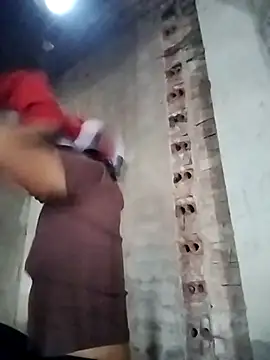 Snapshot of miray- chatting on 02-12-26, 02:50 miray- online show from 02-12-26, 02:50