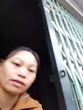 Snapshot of miray- chatting on 03-07-26, 08:11 miray- online show from 03-07-26, 08:11