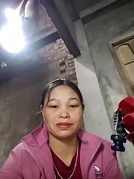 Snapshot of miray- chatting on 03-08-26, 02:04 miray- online show from 03-08-26, 02:04