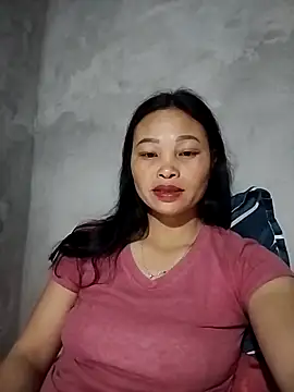 Snapshot of miray- chatting on 03-18-26, 12:41 miray- online show from 03-18-26, 12:41