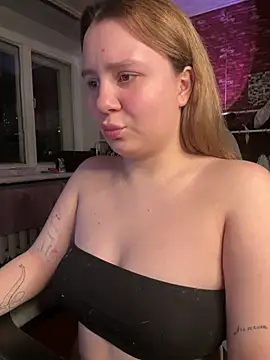 Snapshot of AnnaSeint chatting on 02-07-26, 06:11 AnnaSeint online show from 02-07-26, 06:11