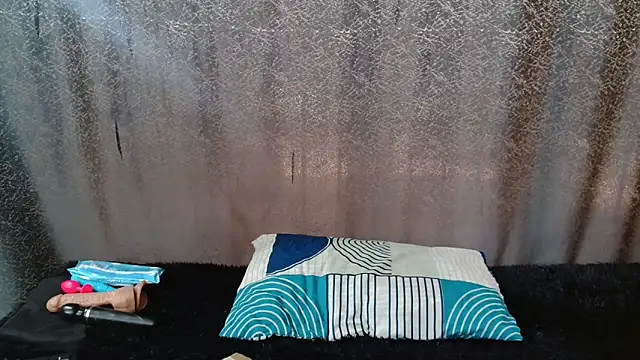 Snapshot of Amanda_April chatting on 03-10-26, 07:24 Amanda April online show from 03-10-26, 07:24