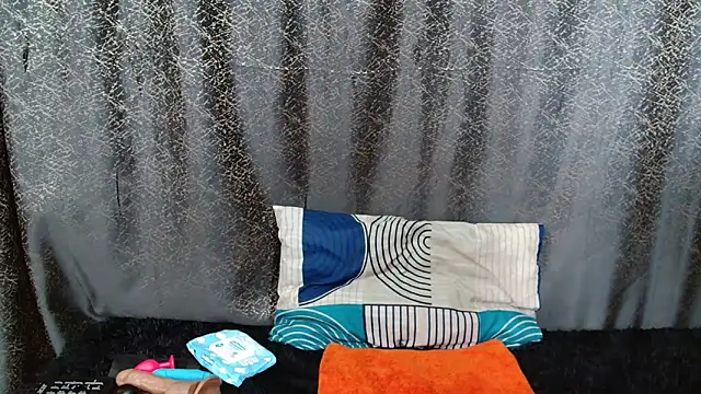 Snapshot of Amanda_April chatting on 03-18-26, 07:28 Amanda April online show from 03-18-26, 07:28