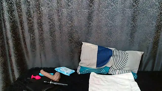 Snapshot of Amanda_April chatting on 03-20-26, 06:57 Amanda April online show from 03-20-26, 06:57