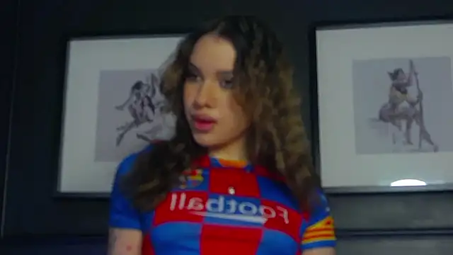 LiaVesper online show from 01-19-26, 05:11