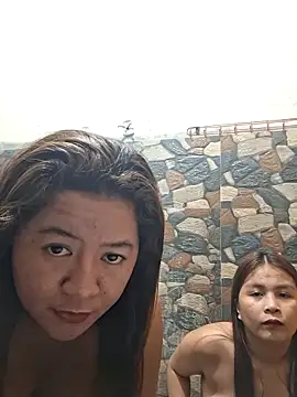 Snapshot of Seductive_Two0205 chatting on 03-05-26, 09:11 Seductive Two0205 online show from 03-05-26, 09:11