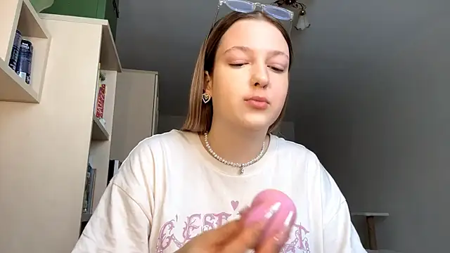 Snapshot of JammieMickiewicz chatting on 02-24-26, 08:12 JammieMickiewicz online show from 02-24-26, 08:12