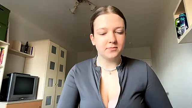 Snapshot of JammieMickiewicz chatting on 03-17-26, 07:33 JammieMickiewicz online show from 03-17-26, 07:33