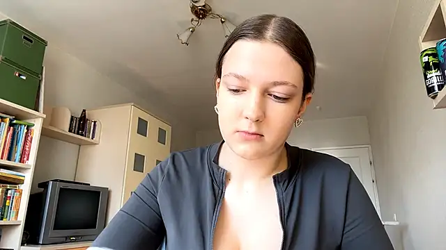 Snapshot of JammieMickiewicz chatting on 03-25-26, 07:47 JammieMickiewicz online show from 03-25-26, 07:47