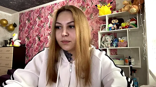 TraciBallena online show from 02-06-26, 09:12