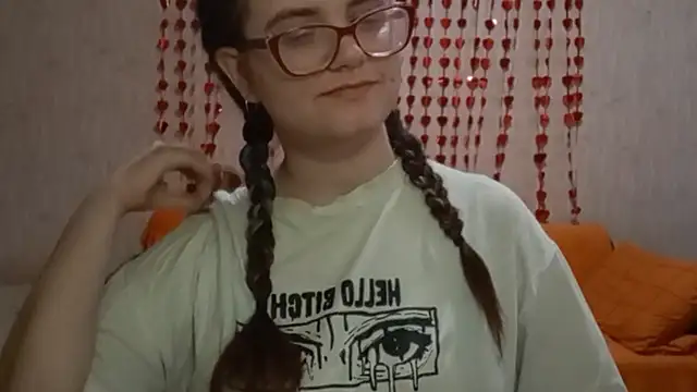 Miyabeee online show from 03-17-26, 07:23