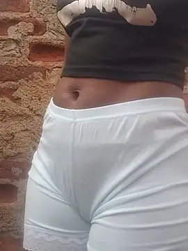 TRACYTOTO26 online show from 02-13-26, 04:52