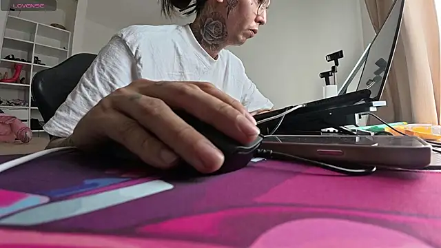 Snapshot of maferalvarexxx chatting on 03-12-26, 05:08 maferalvarexxx online show from 03-12-26, 05:08