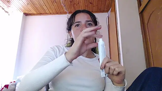 Shanel Lozano online show from 02-25-26, 05:22