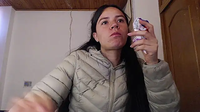 Shanel Lozano online show from 04-30-26, 09:52