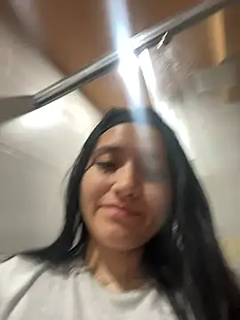 Snapshot of Veronica_Wins_ chatting on 02-14-26, 06:48 Veronica Wins online show from 02-14-26, 06:48