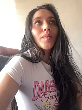 Snapshot of Veronica_Wins_ chatting on 02-23-26, 08:28 Veronica Wins online show from 02-23-26, 08:28