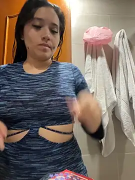 Veronica Wins  online show from 04-29-26, 04:11