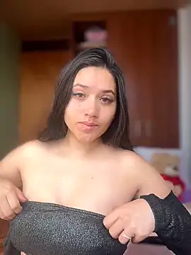 Veronica Wins  online show from 06-19-26, 02:32