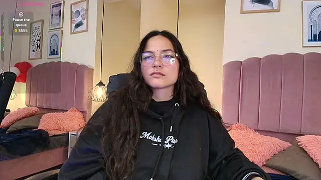 Snapshot of Hanabie_ chatting on 03-10-26, 03:11 Hanabie online show from 03-10-26, 03:11