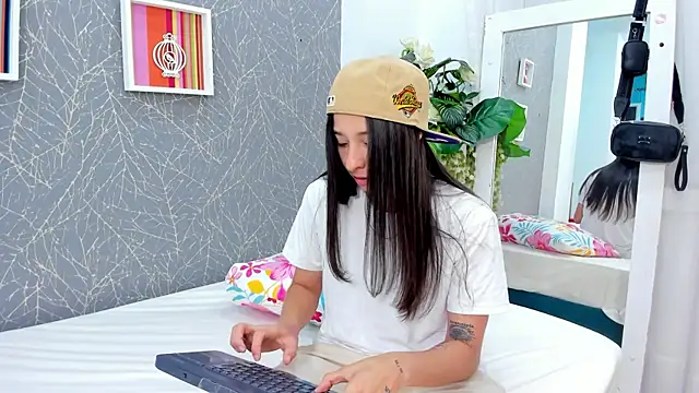 ViictoriiaSaenz online show from 05-08-26, 04:07