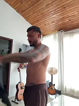 FrancoRossi  online show from 02-02-26, 06:28