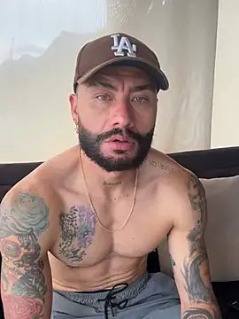 FrancoRossi  online show from 03-09-26, 08:02