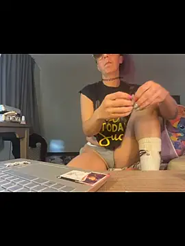 MegaTinyyy online show from 06-26-26, 03:38
