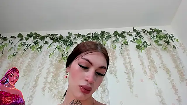Snapshot of lizz_lunna chatting on 06-17-26, 08:21 lizz lunna online show from 06-17-26, 08:21